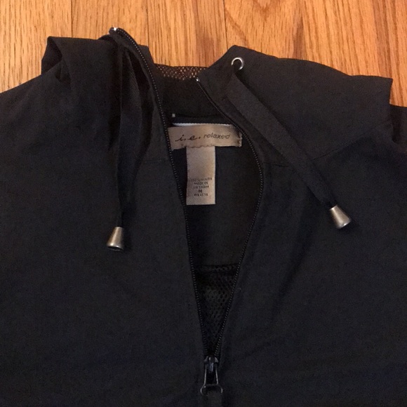 i.e. relaxed black jacket - Picture 2 of 11